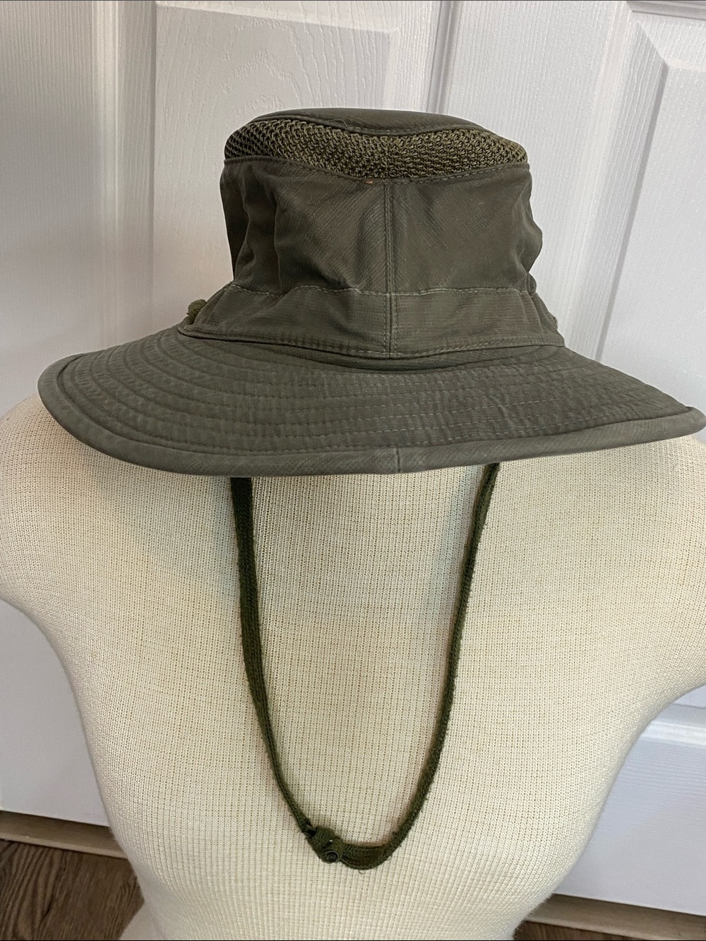 Tilley T4MO Organic Airflo Hiker Hat Gorpcore Olive 7 1/2 - Picture 3 of 16